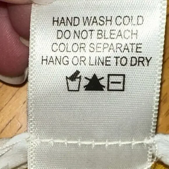 NWT Kirious LA Yellow Gingham Crop Top size L Floral Embroidery Spaghetti Straps - Picture 4 of 4